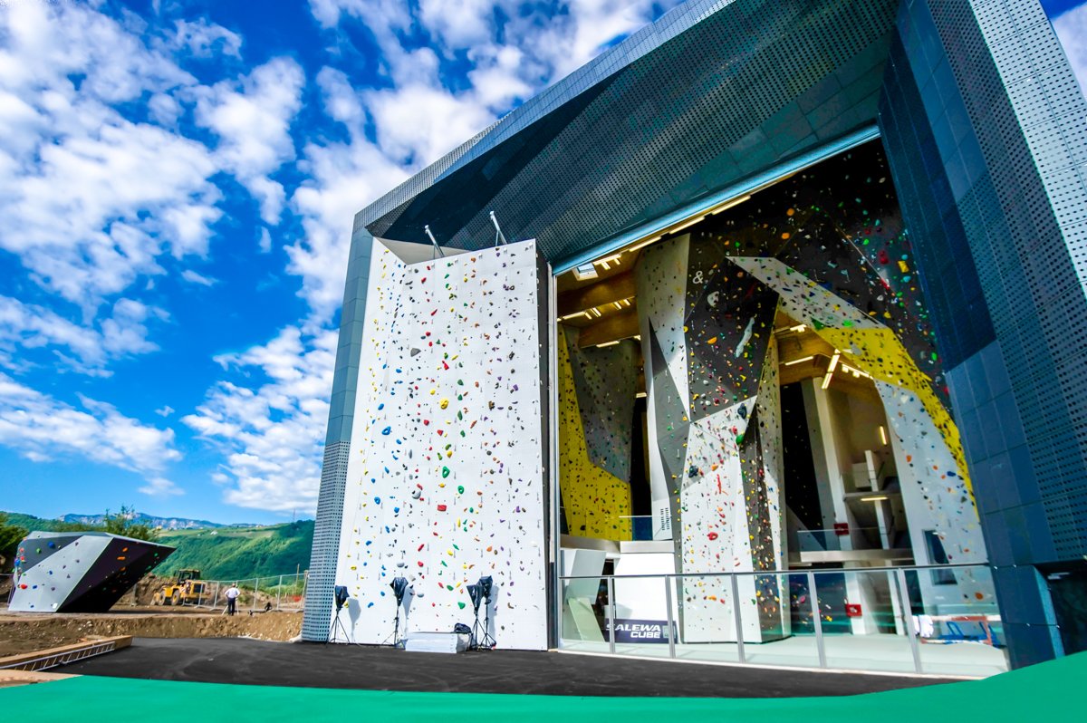 The modern climbing wall of the Salewa Cube in Bolzano (Bozen), one of the exclusive options for the alternative day to fly fishing.